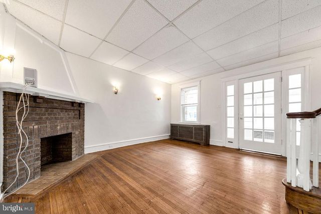 274 AVON RD, Upper Darby, PA 19082