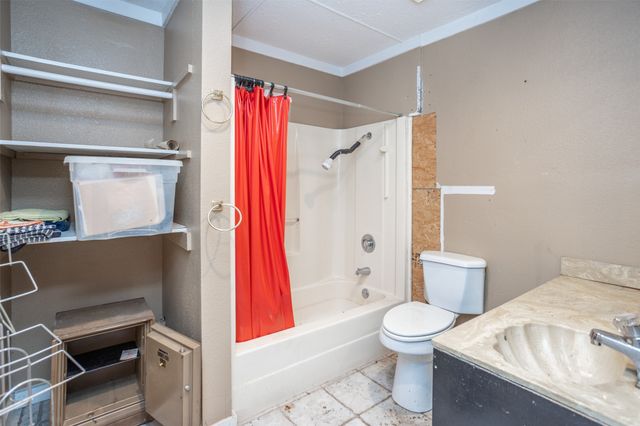 2730 Maverick Lane, Aubrey, TX 76227