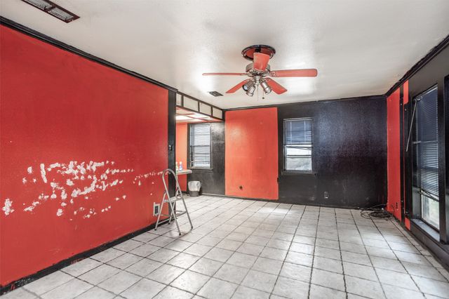 2730 Maverick Lane, Aubrey, TX 76227