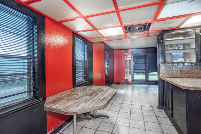 2730 Maverick Lane, Aubrey, TX 76227