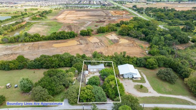 2730 Maverick Lane, Aubrey, TX 76227