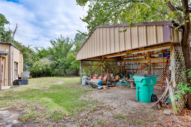 2730 Maverick Lane, Aubrey, TX 76227