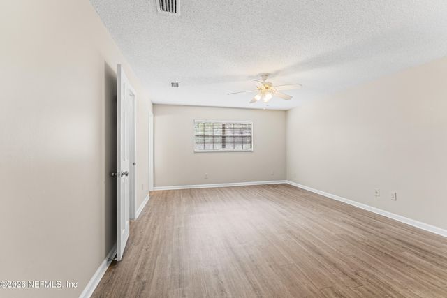 9604 WEXFORD Road, Jacksonville, FL 32257