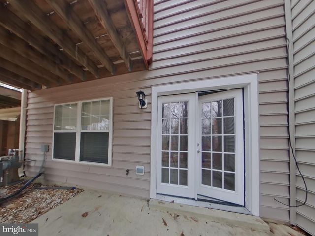 7902 HEATHERLEIGH PL, White Plains, MD 20695