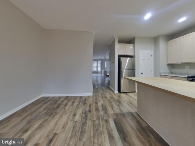 7902 HEATHERLEIGH PL, White Plains, MD 20695