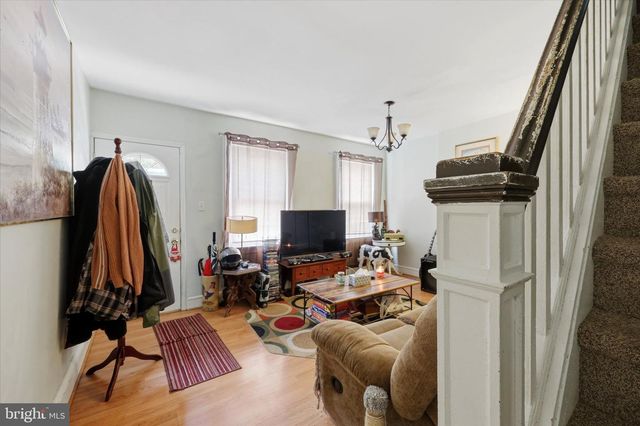 2442 E GORDON ST, Philadelphia, PA 19125