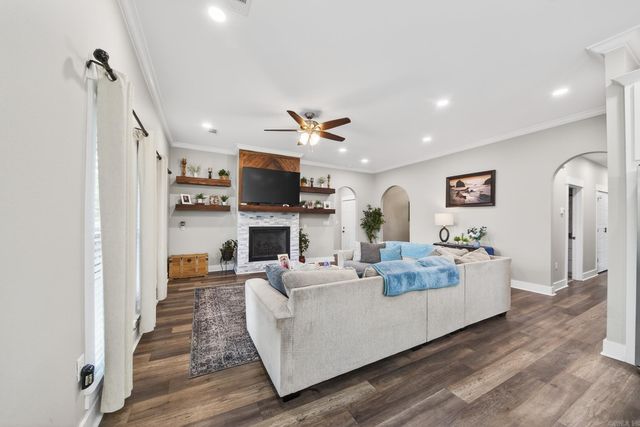 1590 Alamosa Drive, Cabot, AR 72023