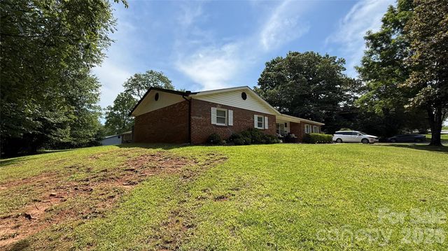 172 Parkland Drive, Forest City, NC 28043