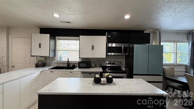 172 Parkland Drive, Forest City, NC 28043