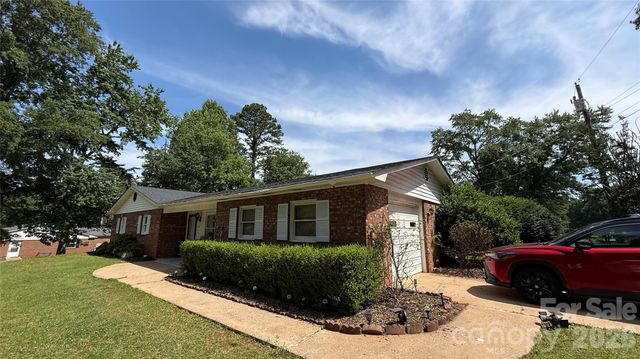 172 Parkland Drive, Forest City, NC 28043