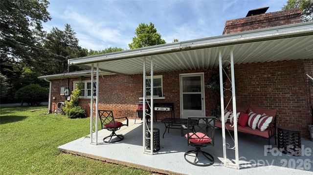 172 Parkland Drive, Forest City, NC 28043