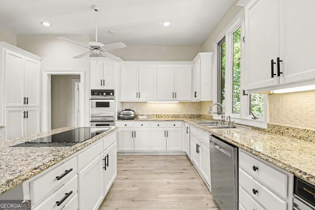 1126 Wedgefield Drive, Marietta, GA 30064