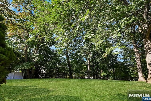 106 Pascack Avenue, Emerson, NJ 07630