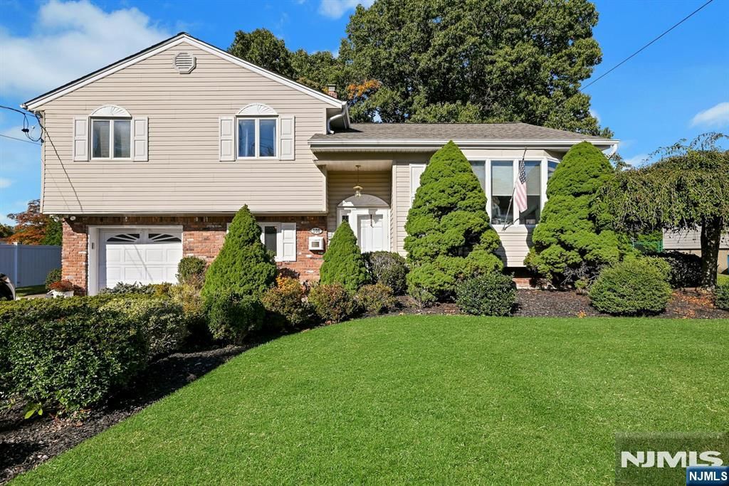 106 Pascack Avenue, Emerson, NJ 07630