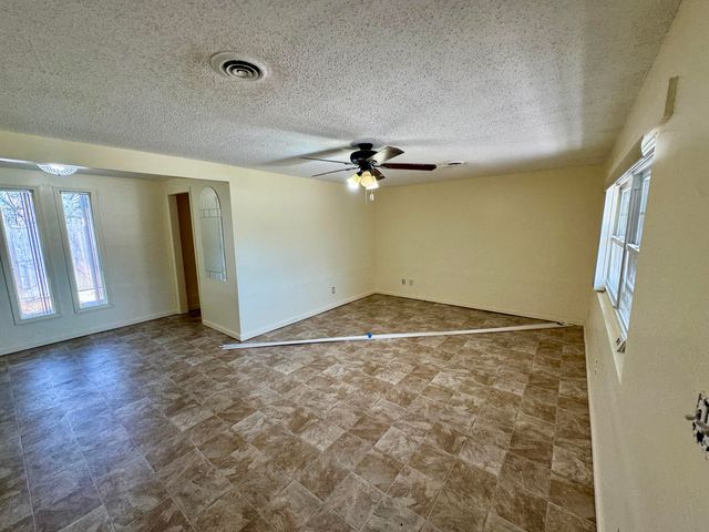 3 Walker Avenue, Fort Oglethorpe, GA 30742