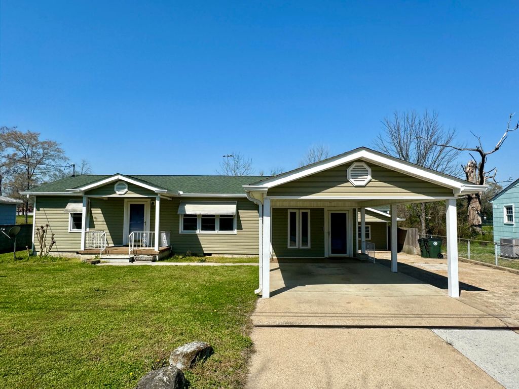 3 Walker Avenue, Fort Oglethorpe, GA 30742