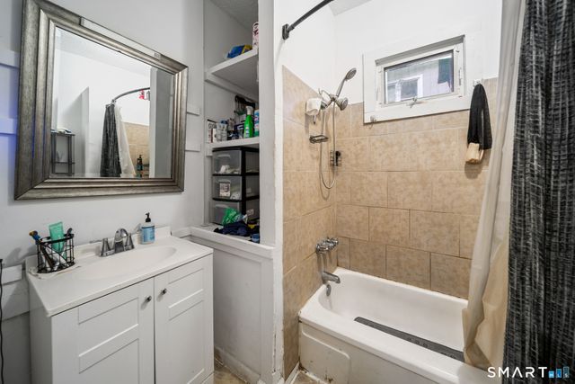 458 First Avenue, West Haven, CT 06516