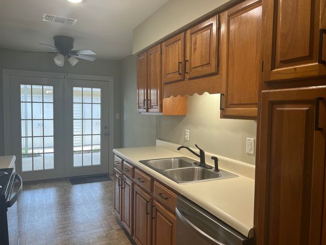 205 South French Quarter Drive, Houma, LA 70364