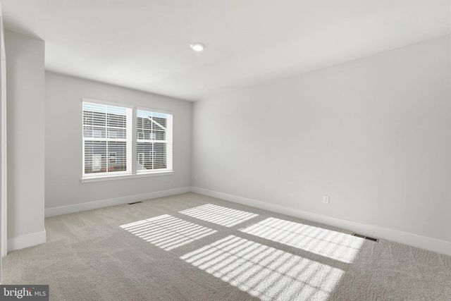 100 POMO LN, Winchester, VA 22602