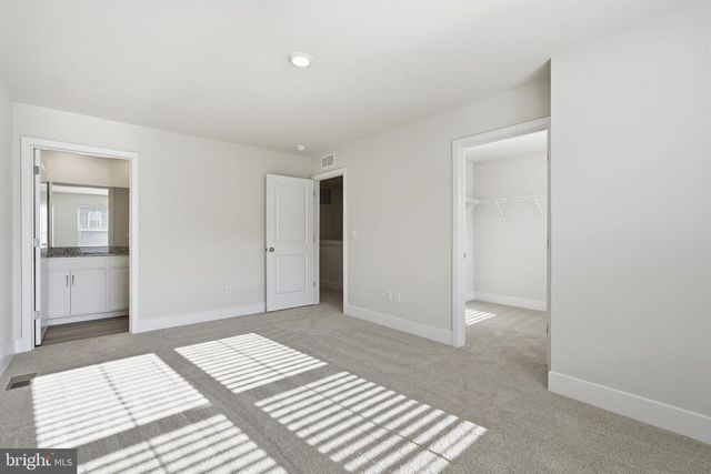 100 POMO LN, Winchester, VA 22602