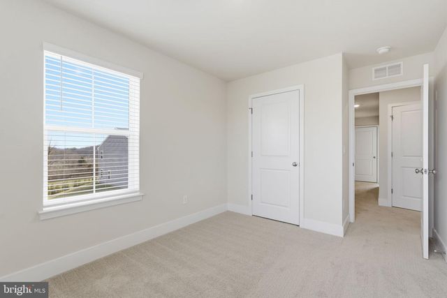 100 POMO LN, Winchester, VA 22602