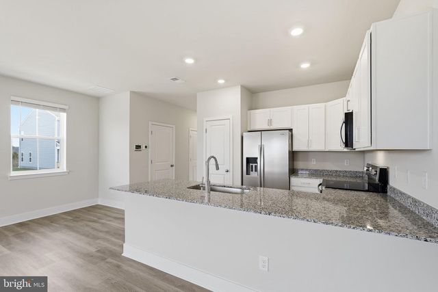 100 POMO LN, Winchester, VA 22602