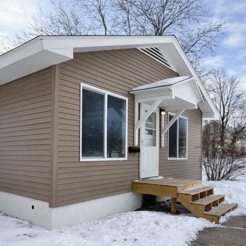 402 Kent Road, Hoyt Lakes, MN 55750