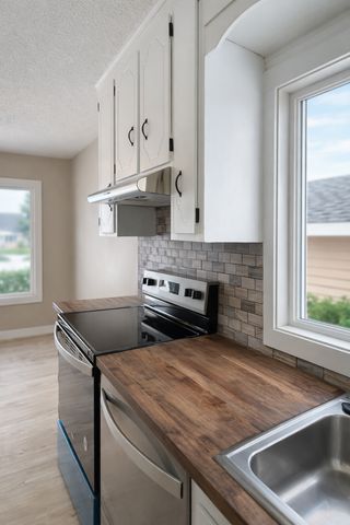 402 Kent Road, Hoyt Lakes, MN 55750