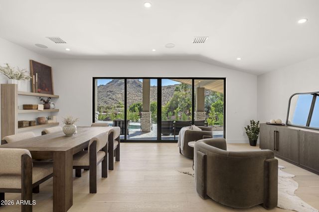 3500 E LINCOLN Drive 26, Phoenix, AZ 85018