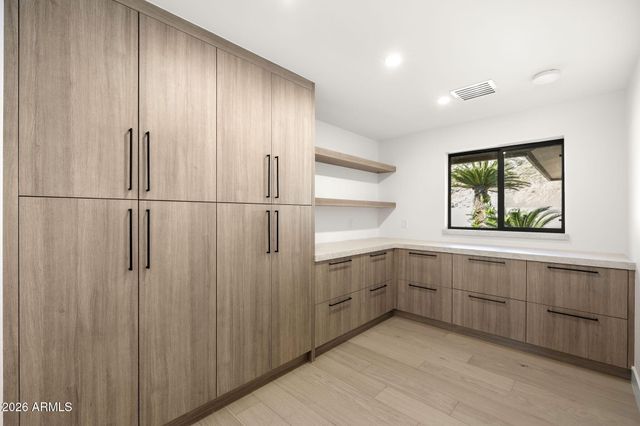 3500 E LINCOLN Drive 26, Phoenix, AZ 85018