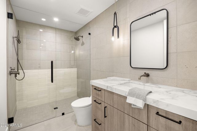 3500 E LINCOLN Drive 26, Phoenix, AZ 85018