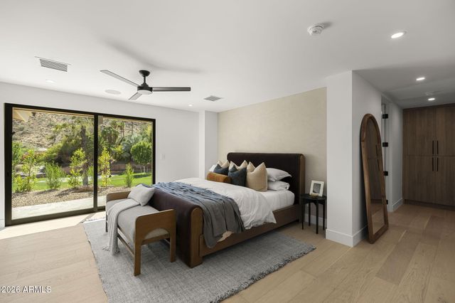3500 E LINCOLN Drive 26, Phoenix, AZ 85018