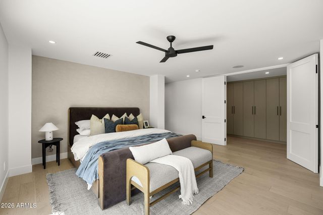 3500 E LINCOLN Drive 26, Phoenix, AZ 85018