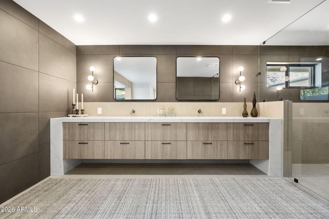3500 E LINCOLN Drive 26, Phoenix, AZ 85018