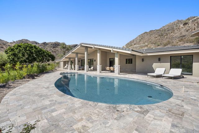 3500 E LINCOLN Drive 26, Phoenix, AZ 85018
