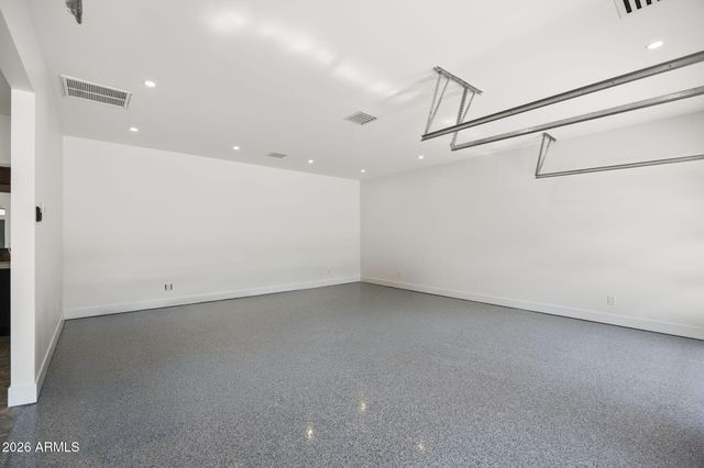 3500 E LINCOLN Drive 26, Phoenix, AZ 85018