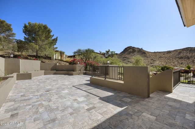 3500 E LINCOLN Drive 26, Phoenix, AZ 85018