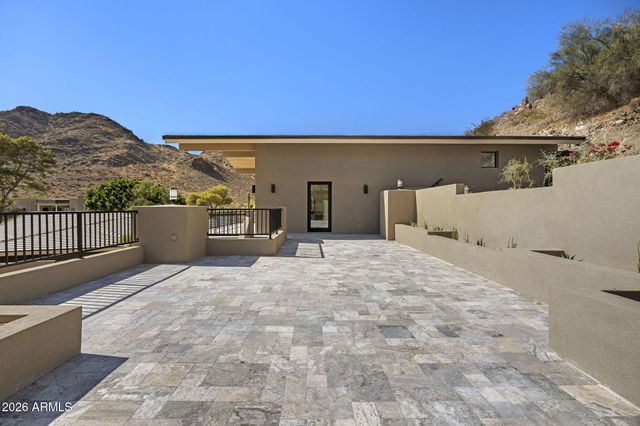 3500 E LINCOLN Drive 26, Phoenix, AZ 85018
