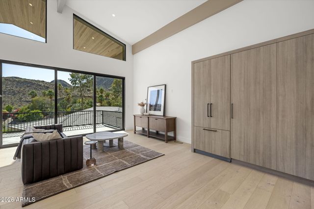 3500 E LINCOLN Drive 26, Phoenix, AZ 85018