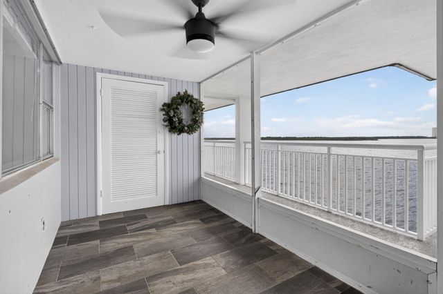 100 SHORE Court 311, North Palm Beach, FL 33408