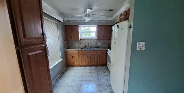 10710 Parkland Woods Dr Drive, Sugar Land, TX 77498