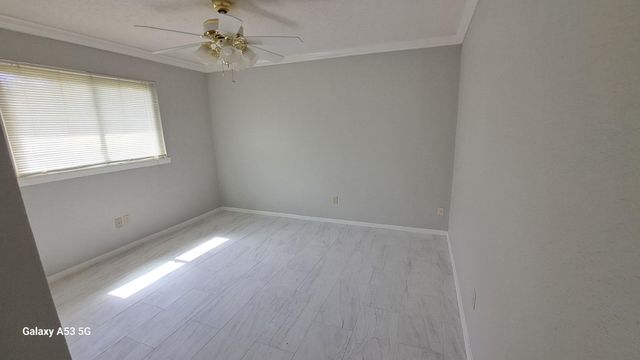 10710 Parkland Woods Dr Drive, Sugar Land, TX 77498