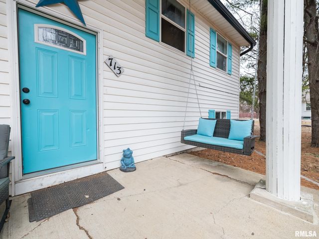 713 PEKIN Avenue, Creve Coeur, IL 61610