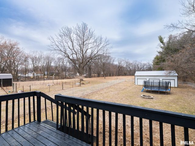 713 PEKIN Avenue, Creve Coeur, IL 61610