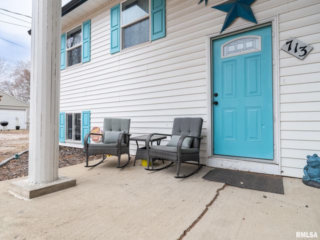 713 PEKIN Avenue, Creve Coeur, IL 61610