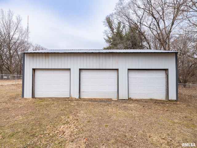 713 PEKIN Avenue, Creve Coeur, IL 61610