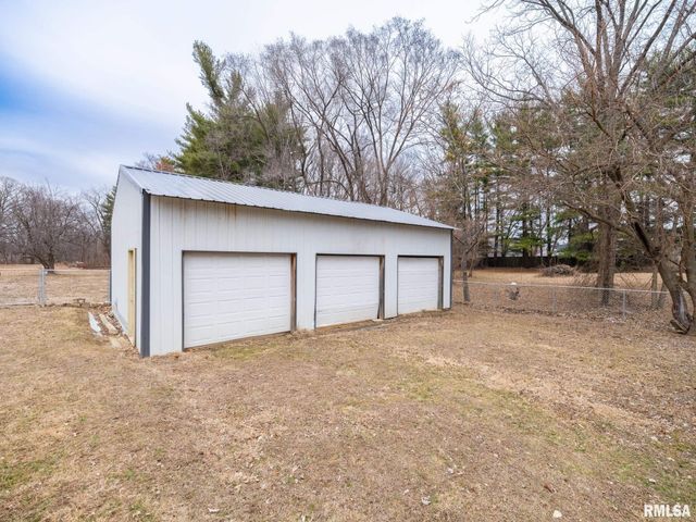 713 PEKIN Avenue, Creve Coeur, IL 61610