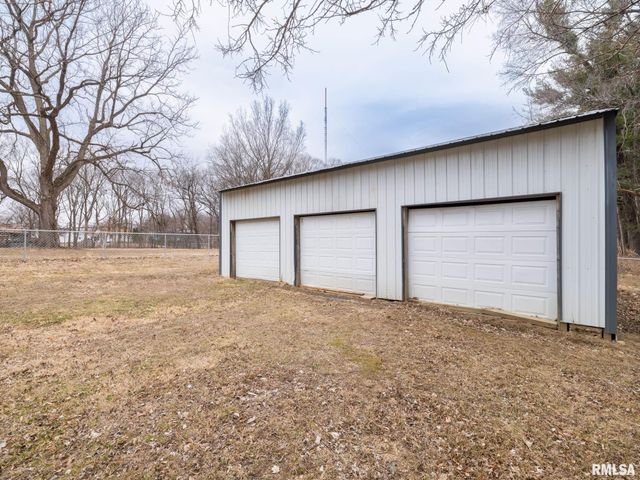 713 PEKIN Avenue, Creve Coeur, IL 61610