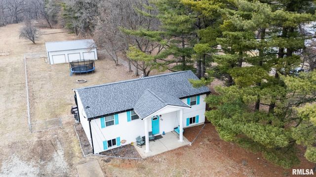 713 PEKIN Avenue, Creve Coeur, IL 61610