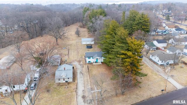 713 PEKIN Avenue, Creve Coeur, IL 61610